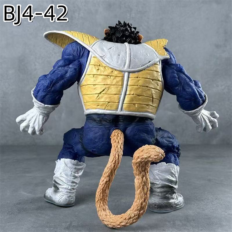 SUPER FIGURA GIGANTE COLECCIONABLE – VEGETA MONO ENOJADO